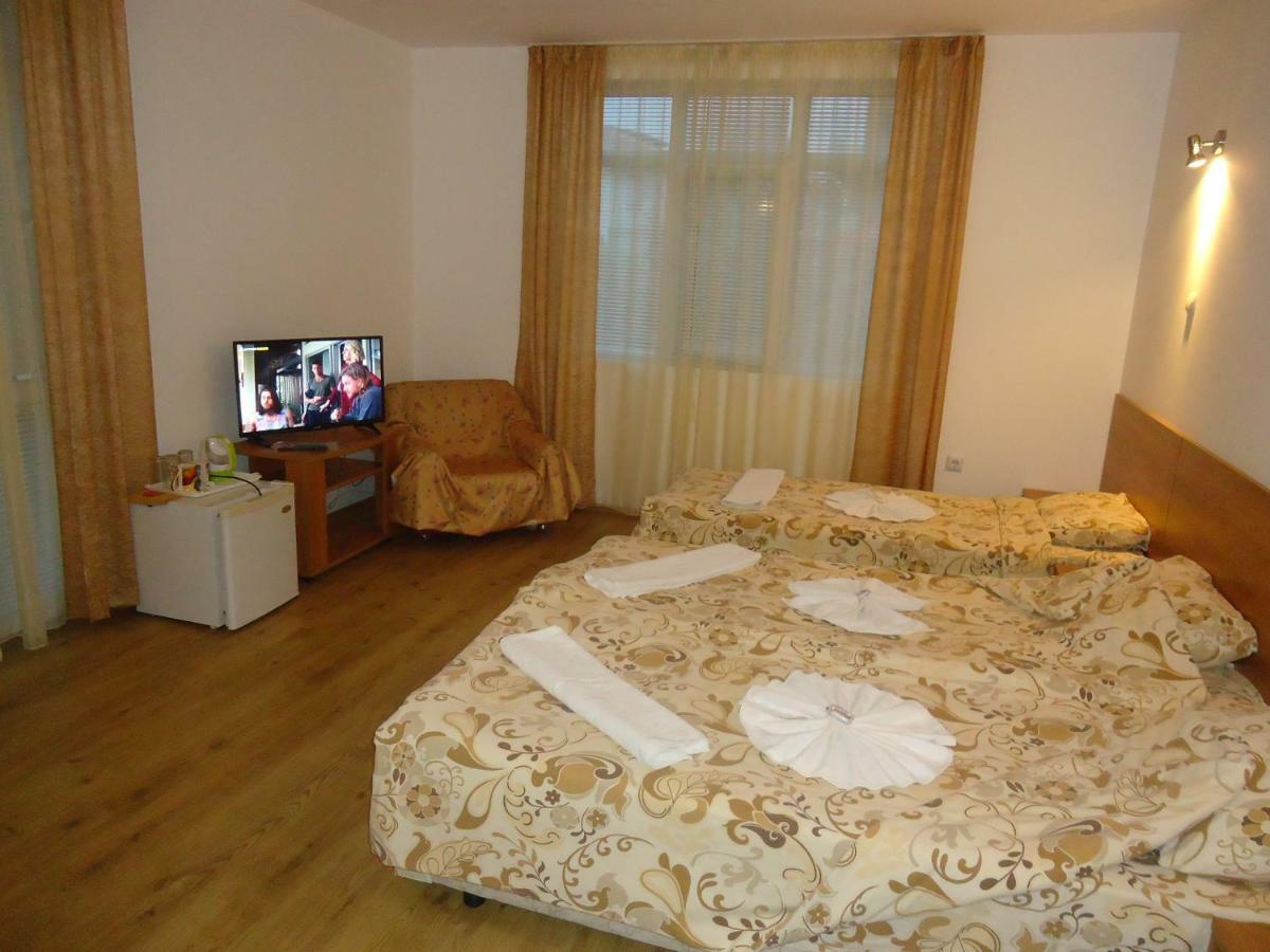 Matev Hotel Burgas ภายนอก รูปภาพ